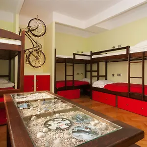Auberge de jeunesse Helvetia Center And Old Town, Varsovie
